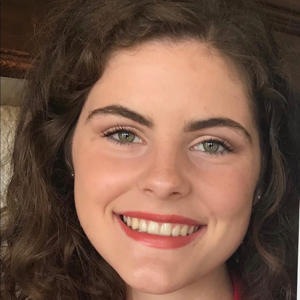 Meet your Posher, Avery